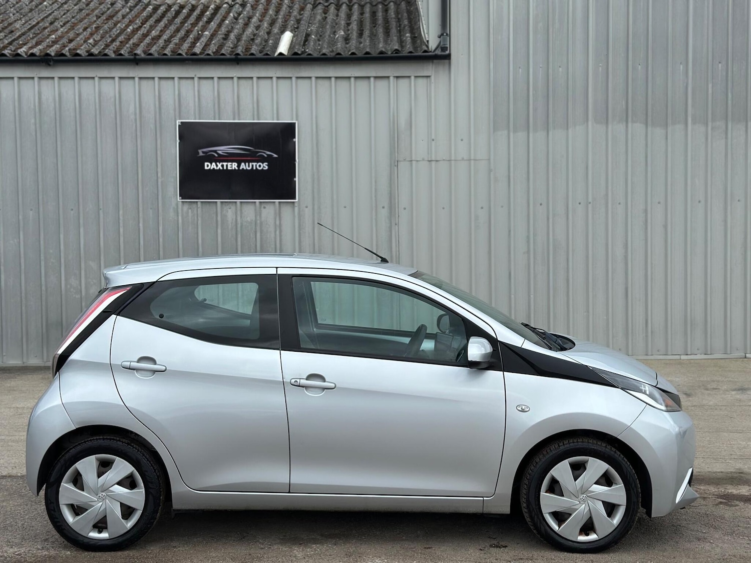 Used Toyota AYGO 2017 for sale - 77695818: Photo 20