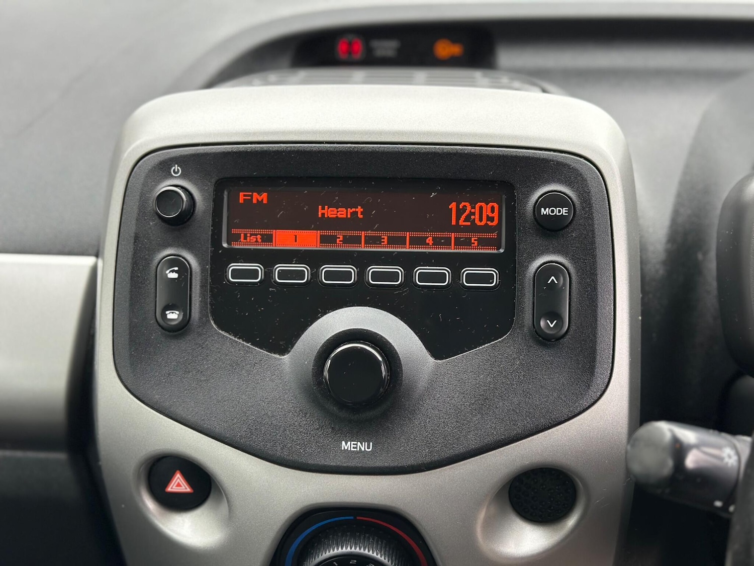 Used Toyota AYGO 2017 for sale - 77695818: Photo 34