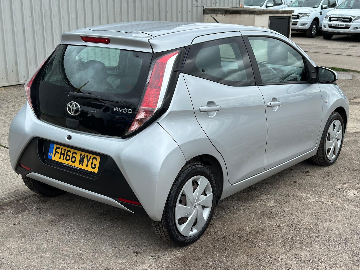 Used Toyota AYGO 2017 for sale - 77695818: Photo 7