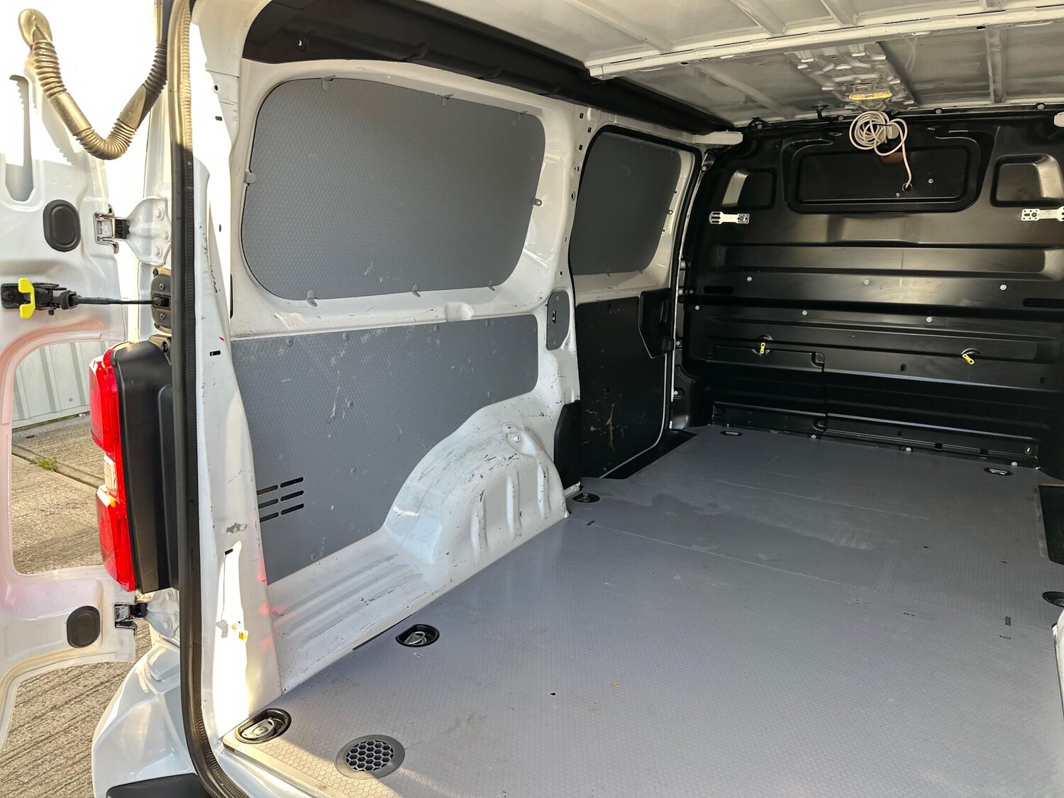 Used Vauxhall Vivaro 2020 for sale - 77101665: Photo 46