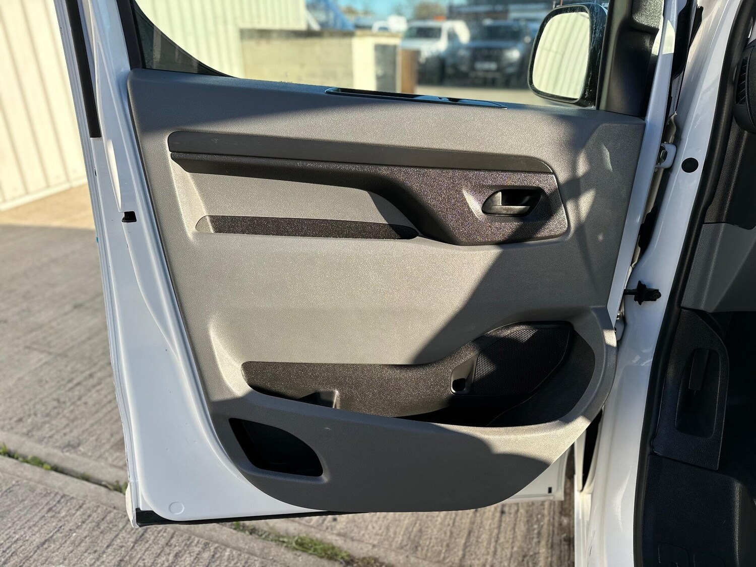 Used Vauxhall Vivaro 2020 for sale - 77101665: Photo 51