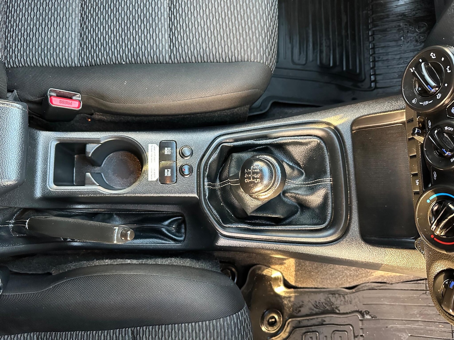 Used Toyota Hilux 2017 for sale - 77029206: Photo 13