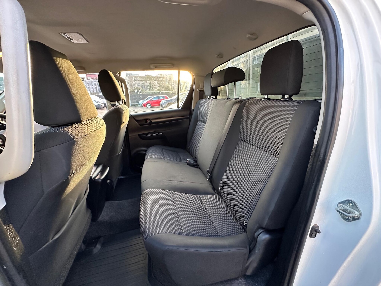 Used Toyota Hilux 2017 for sale - 77029206: Photo 17