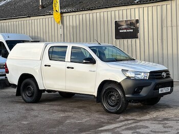Used Toyota Hilux 2017 for sale - 77029206: Photo