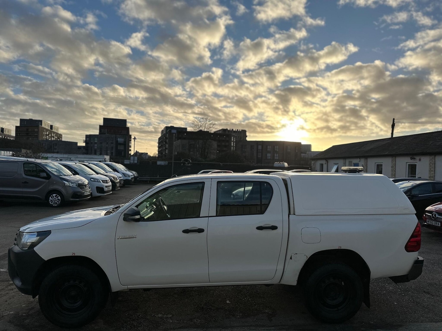 Used Toyota Hilux 2017 for sale - 77029206: Photo 22