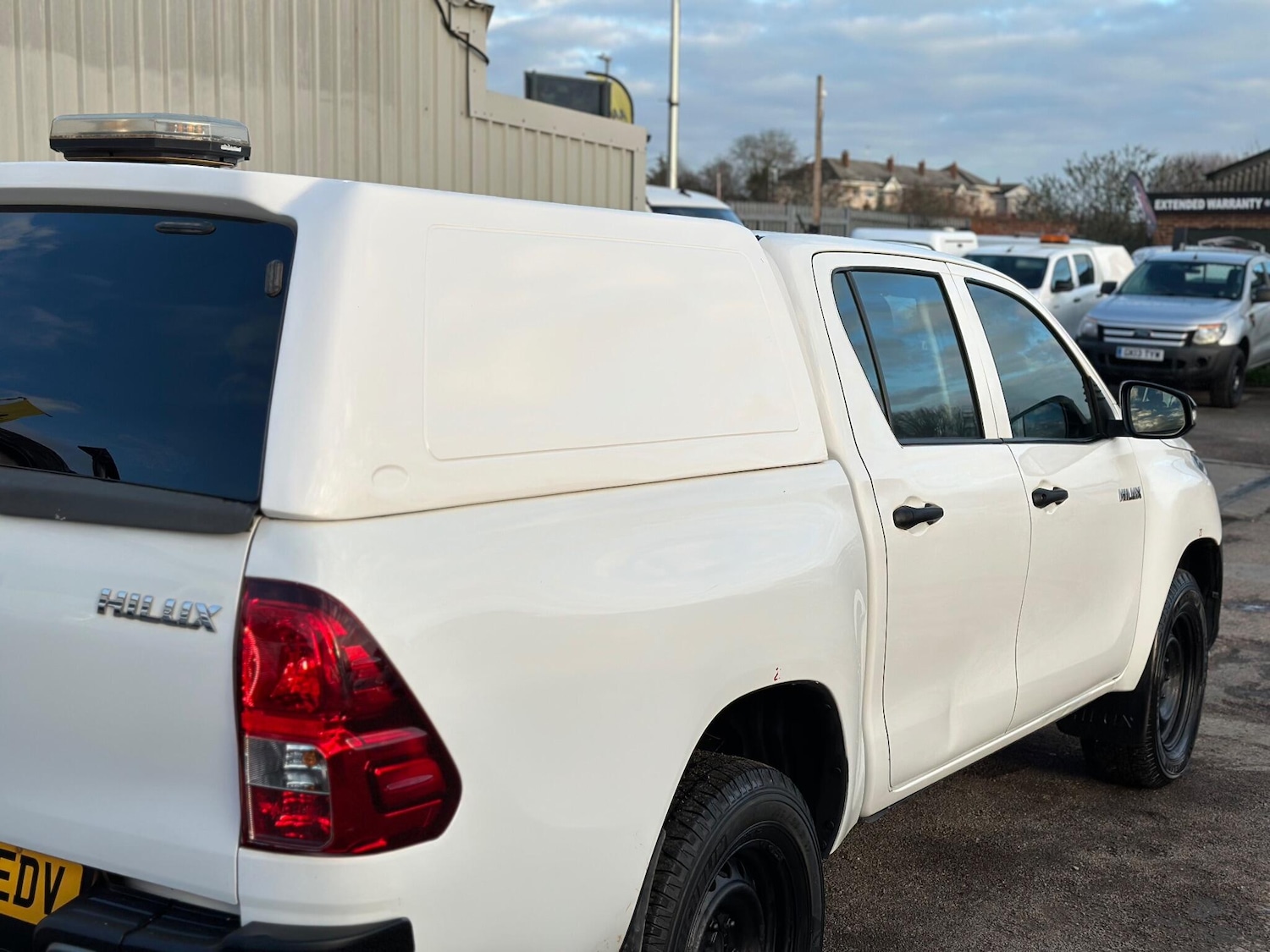 Used Toyota Hilux 2017 for sale - 77029206: Photo 31