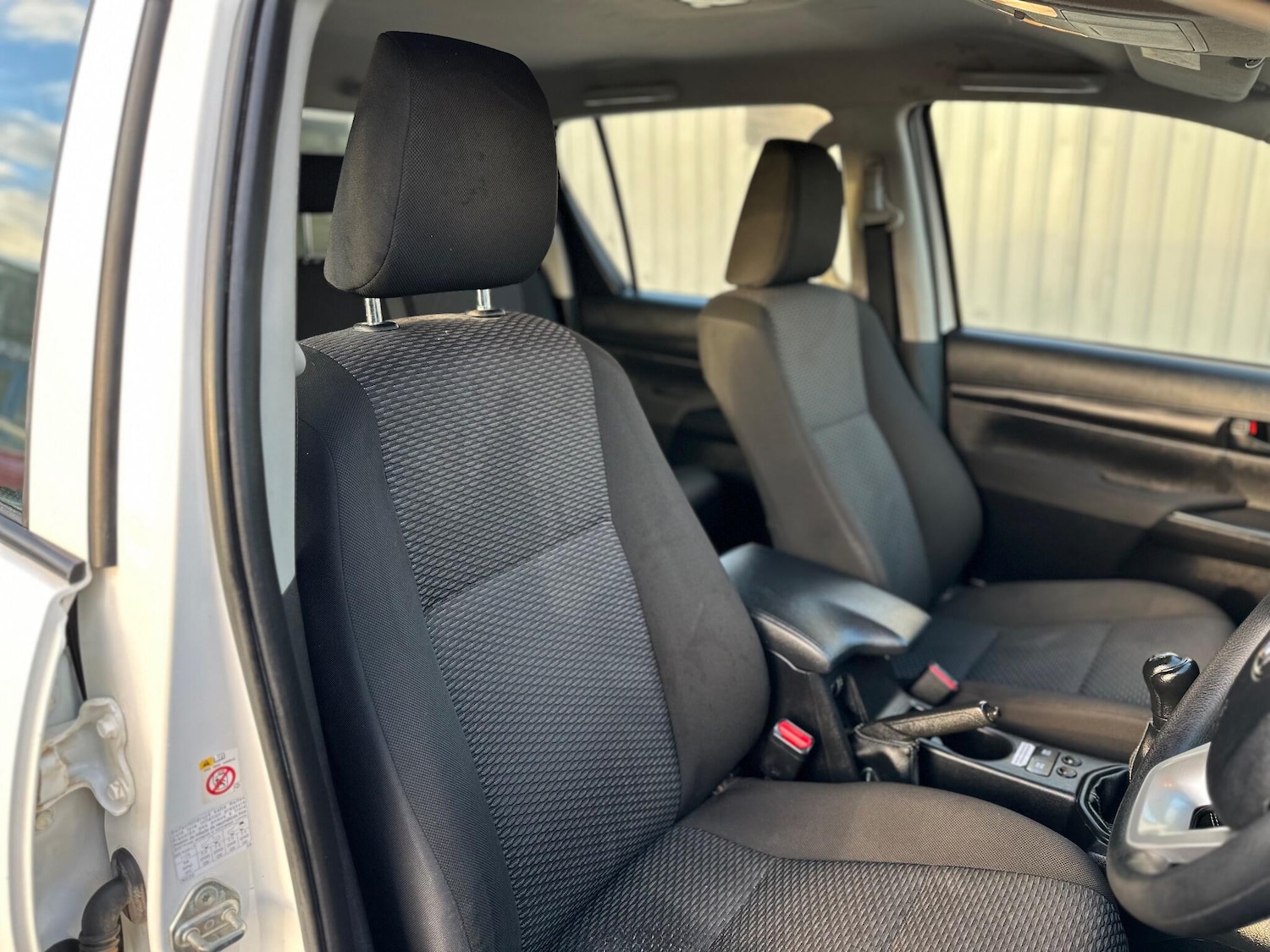 Used Toyota Hilux 2017 for sale - 77029206: Photo 34