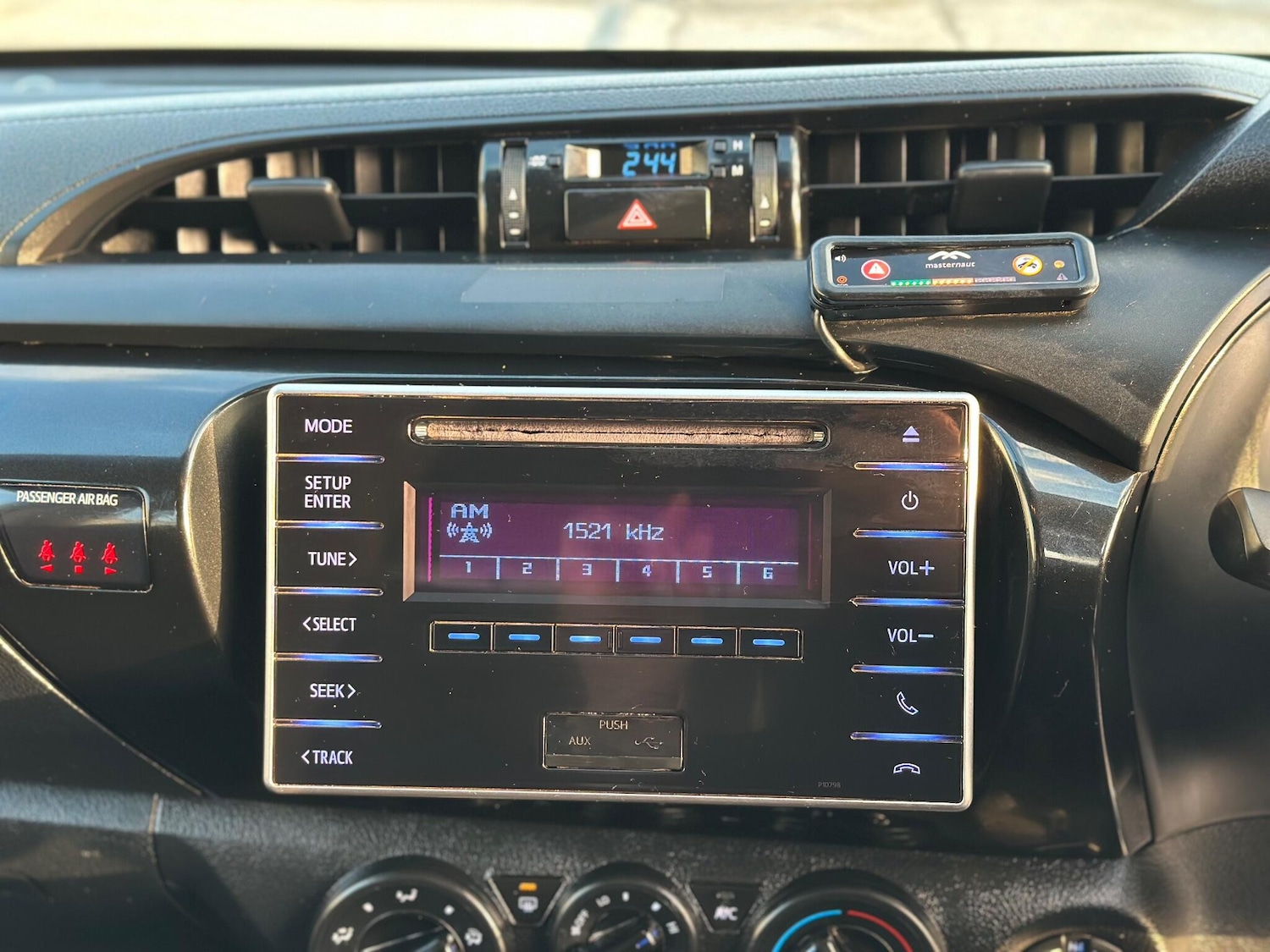 Used Toyota Hilux 2017 for sale - 77029206: Photo 39