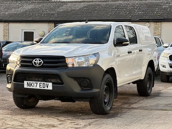 Used Toyota Hilux 2017 for sale - 77029206: Photo