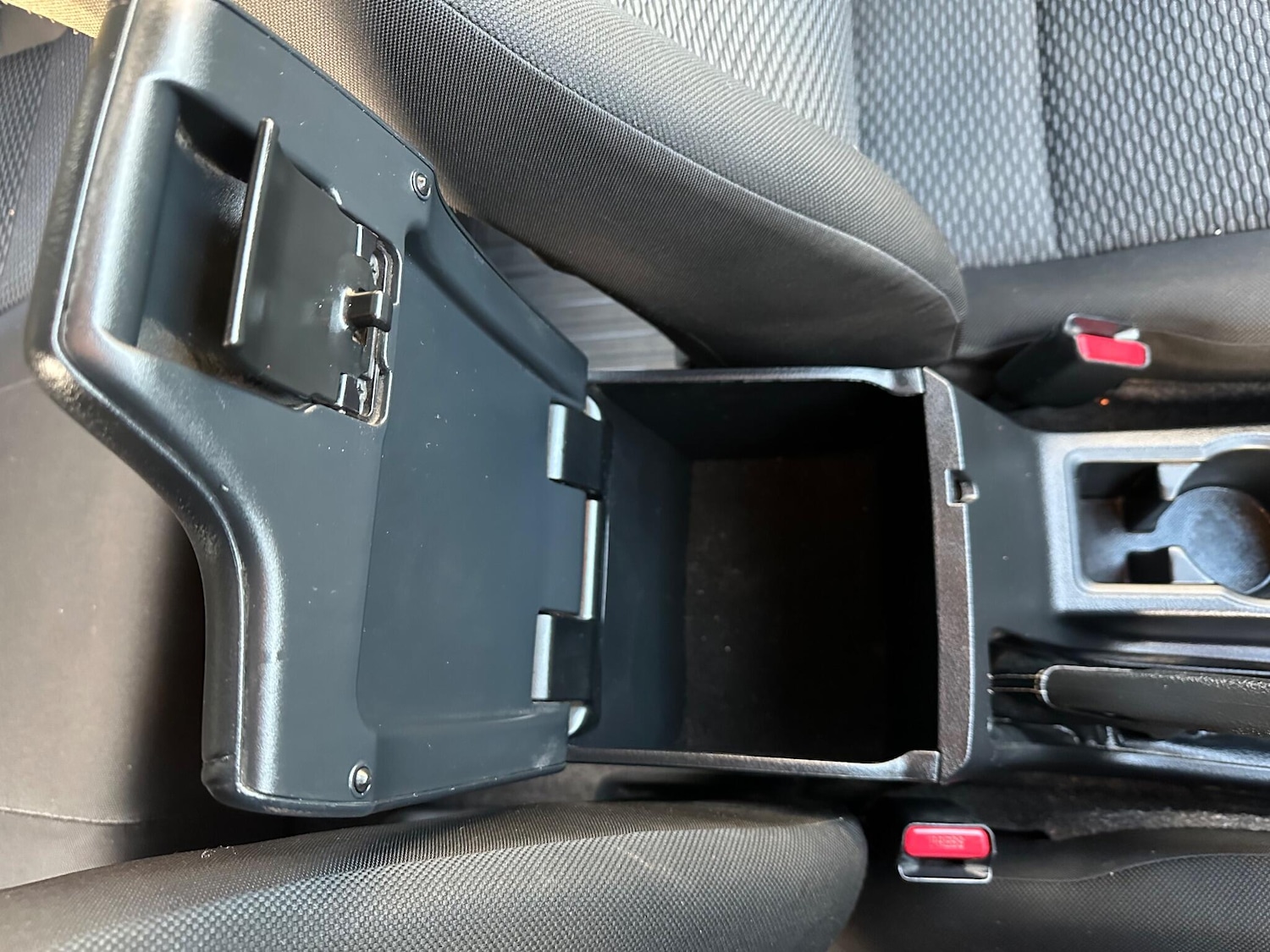 Used Toyota Hilux 2017 for sale - 77029206: Photo 40