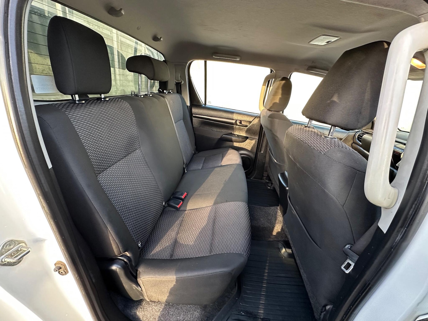 Used Toyota Hilux 2017 for sale - 77029206: Photo 45