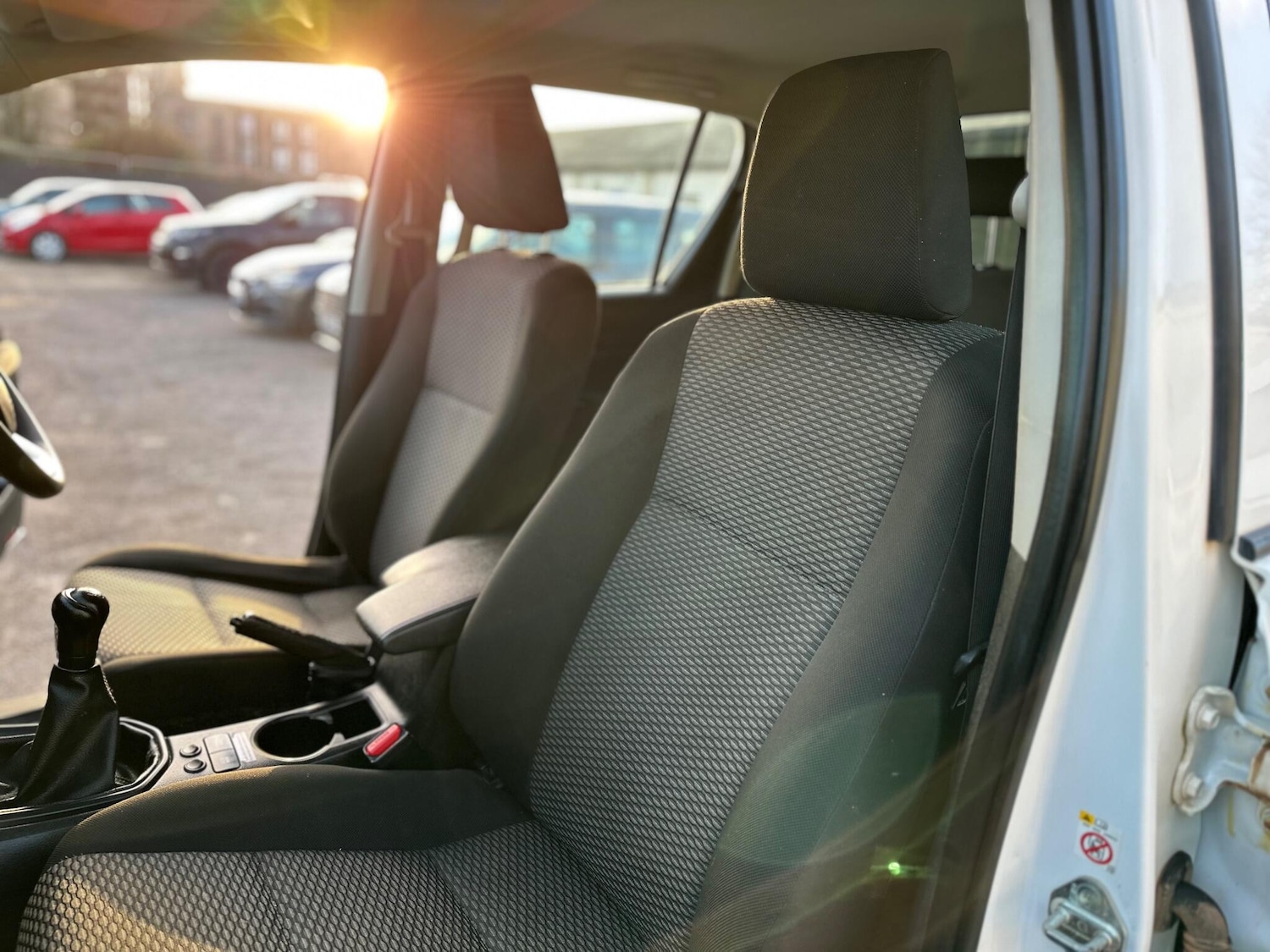 Used Toyota Hilux 2017 for sale - 77029206: Photo 55