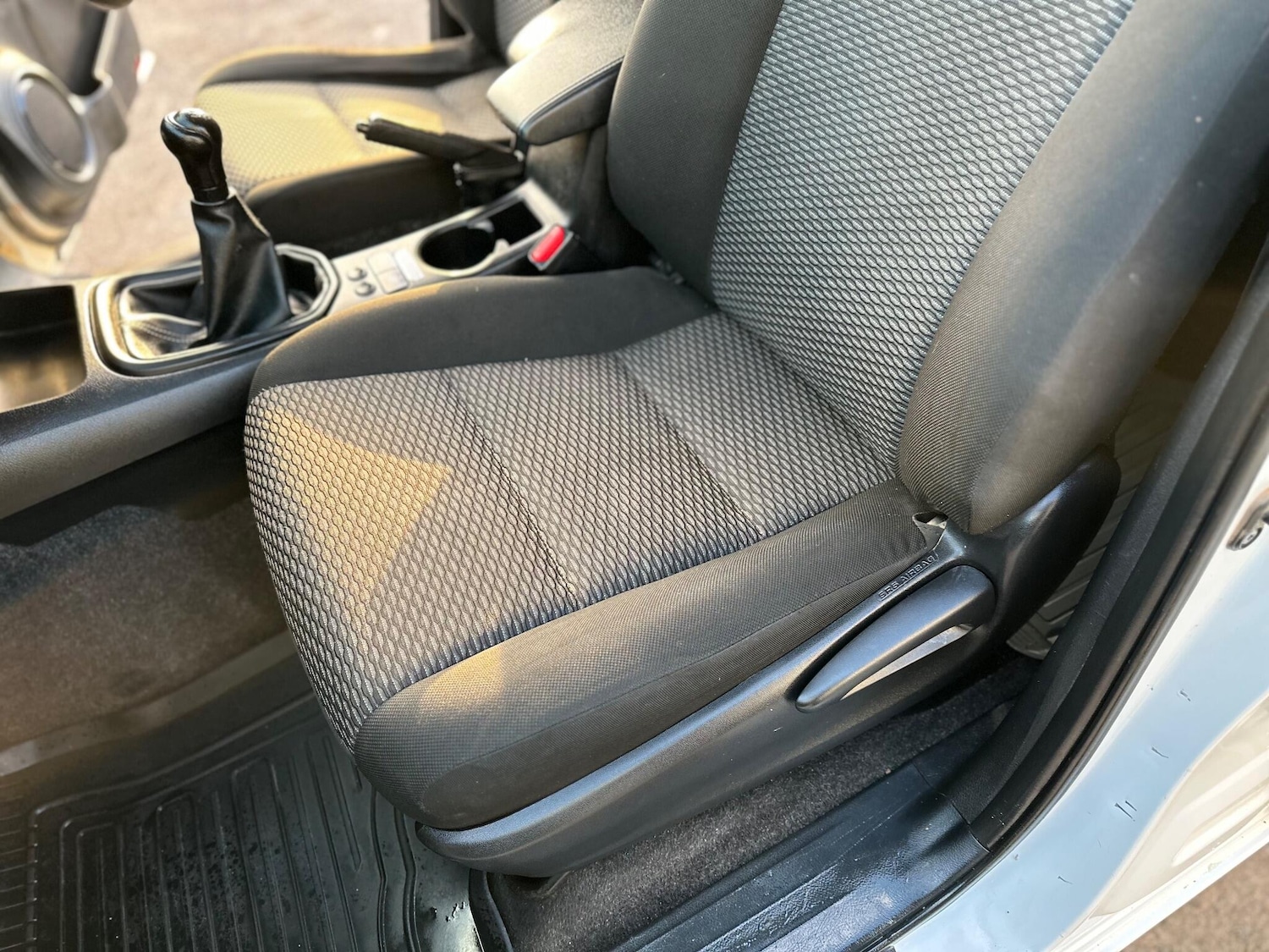 Used Toyota Hilux 2017 for sale - 77029206: Photo 56