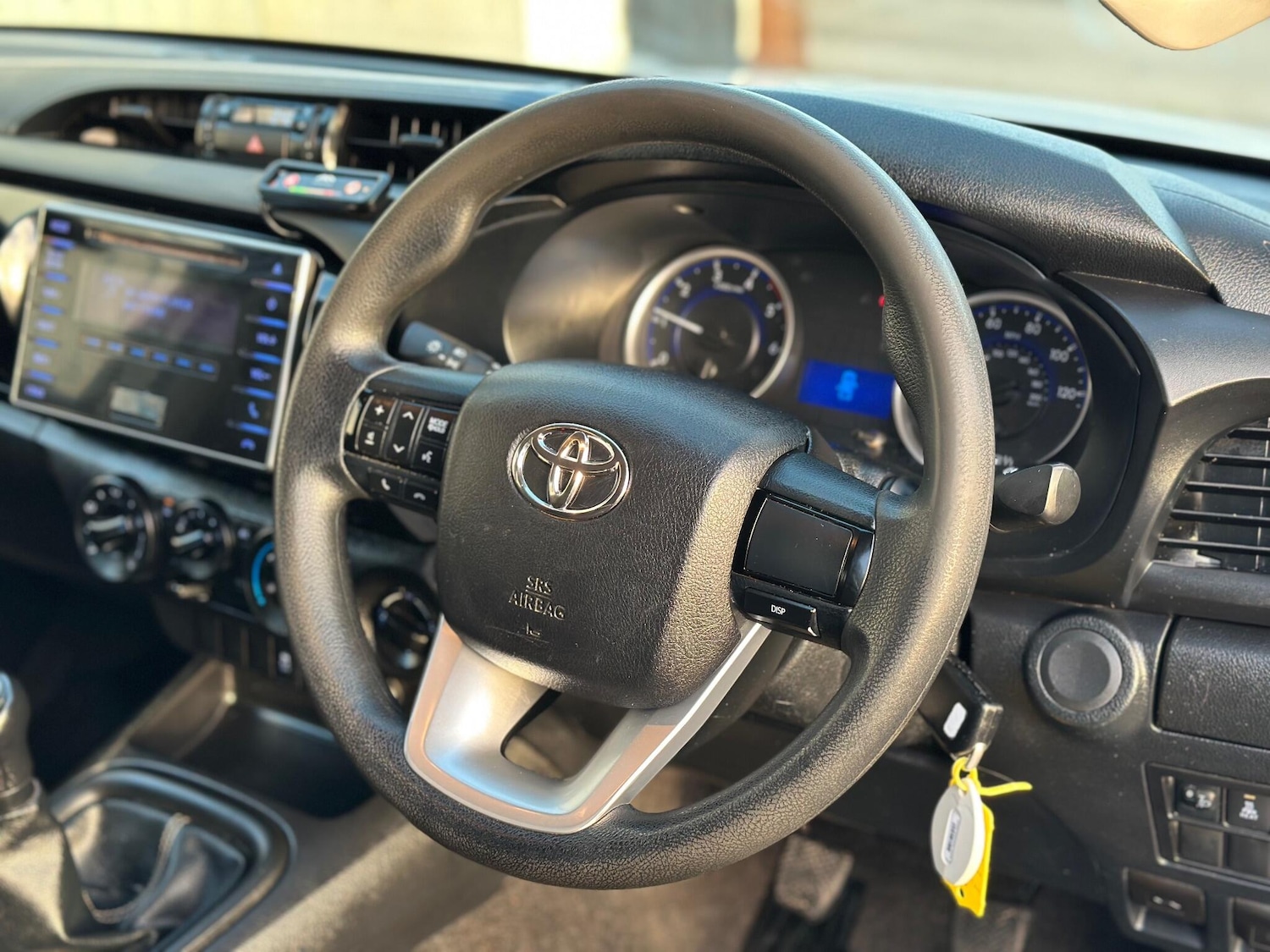 Used Toyota Hilux 2017 for sale - 77029206: Photo 9