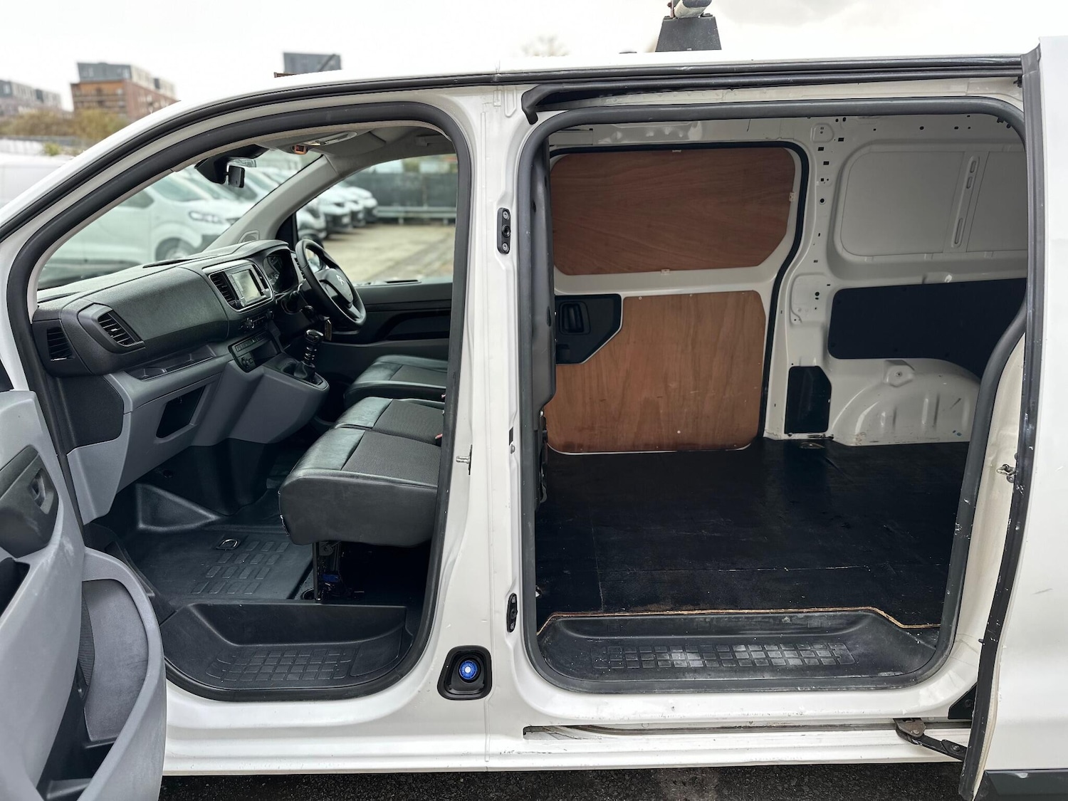 Used Citroen Dispatch 2020 for sale - 76990783: Photo 14