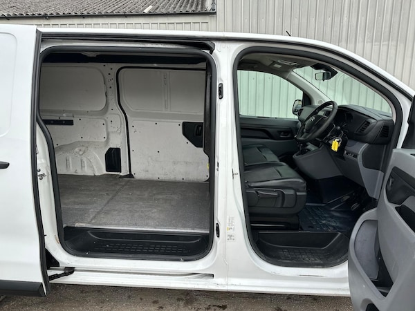Used Citroen Dispatch 2019 for sale - 76314691: Photo 32