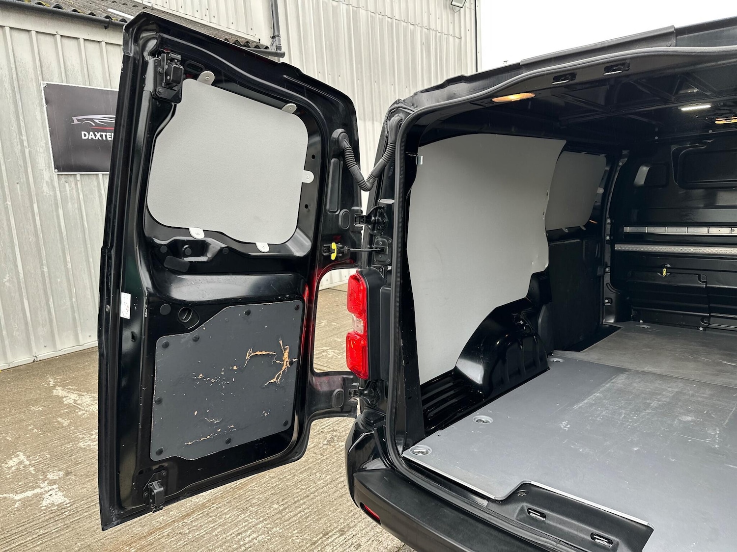 Used Vauxhall Vivaro 2021 for sale - 76926406: Photo 50