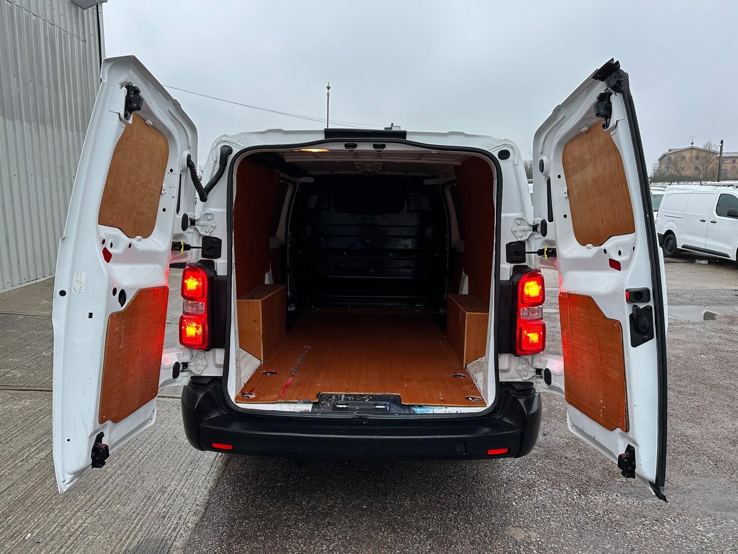 Used Vauxhall Vivaro 2020 for sale - 77456310: Photo 42