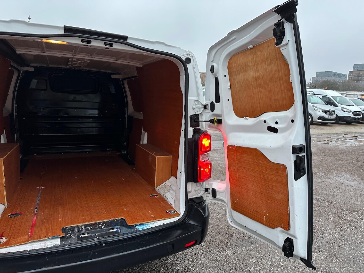 Used Vauxhall Vivaro 2020 for sale - 77456310: Photo 43