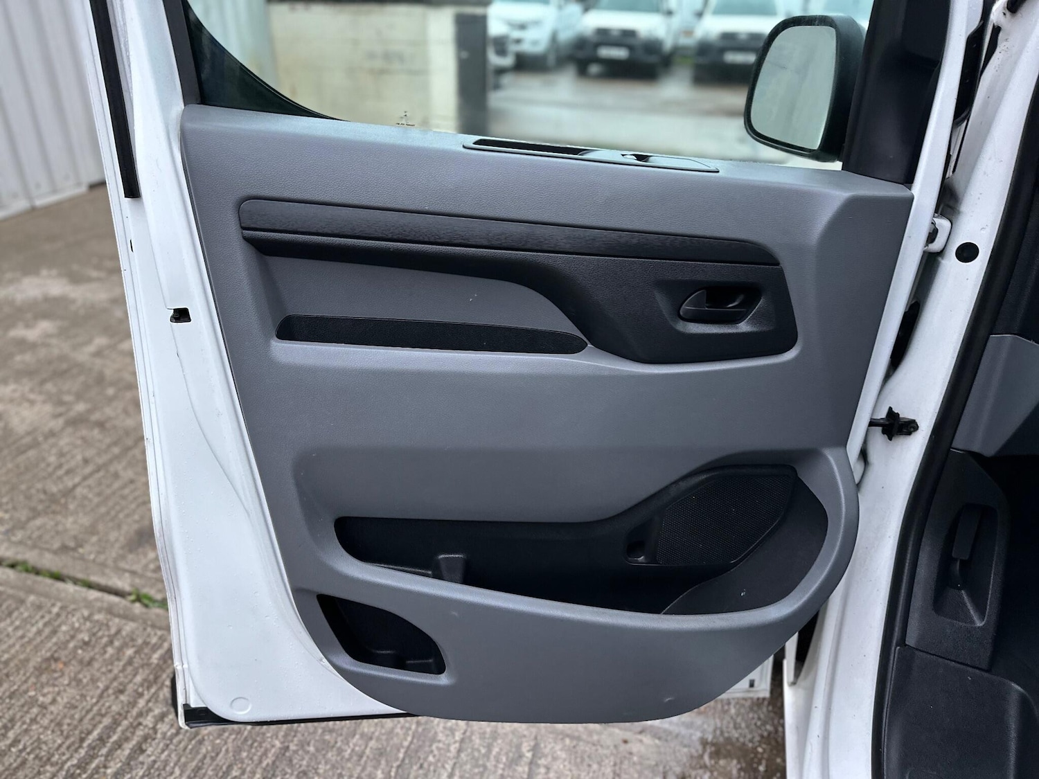 Used Vauxhall Vivaro 2020 for sale - 77456310: Photo 51