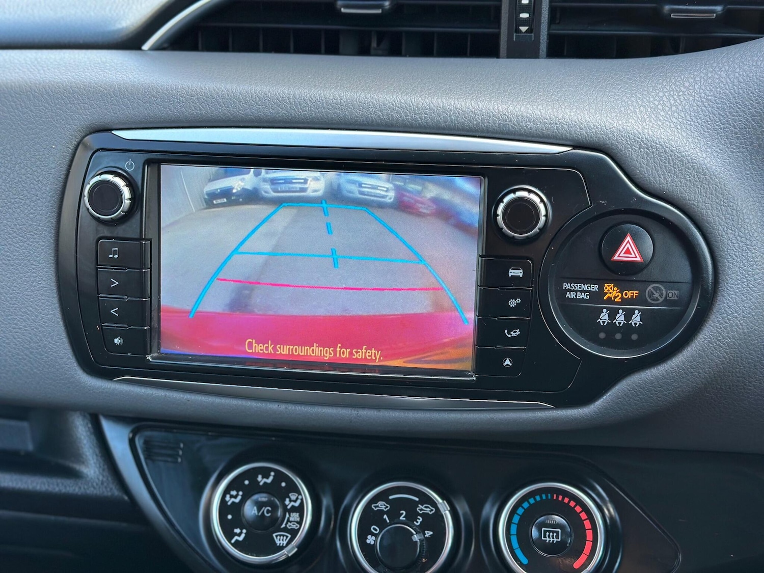 Used Toyota Yaris 2016 for sale - 77066942: Photo 13