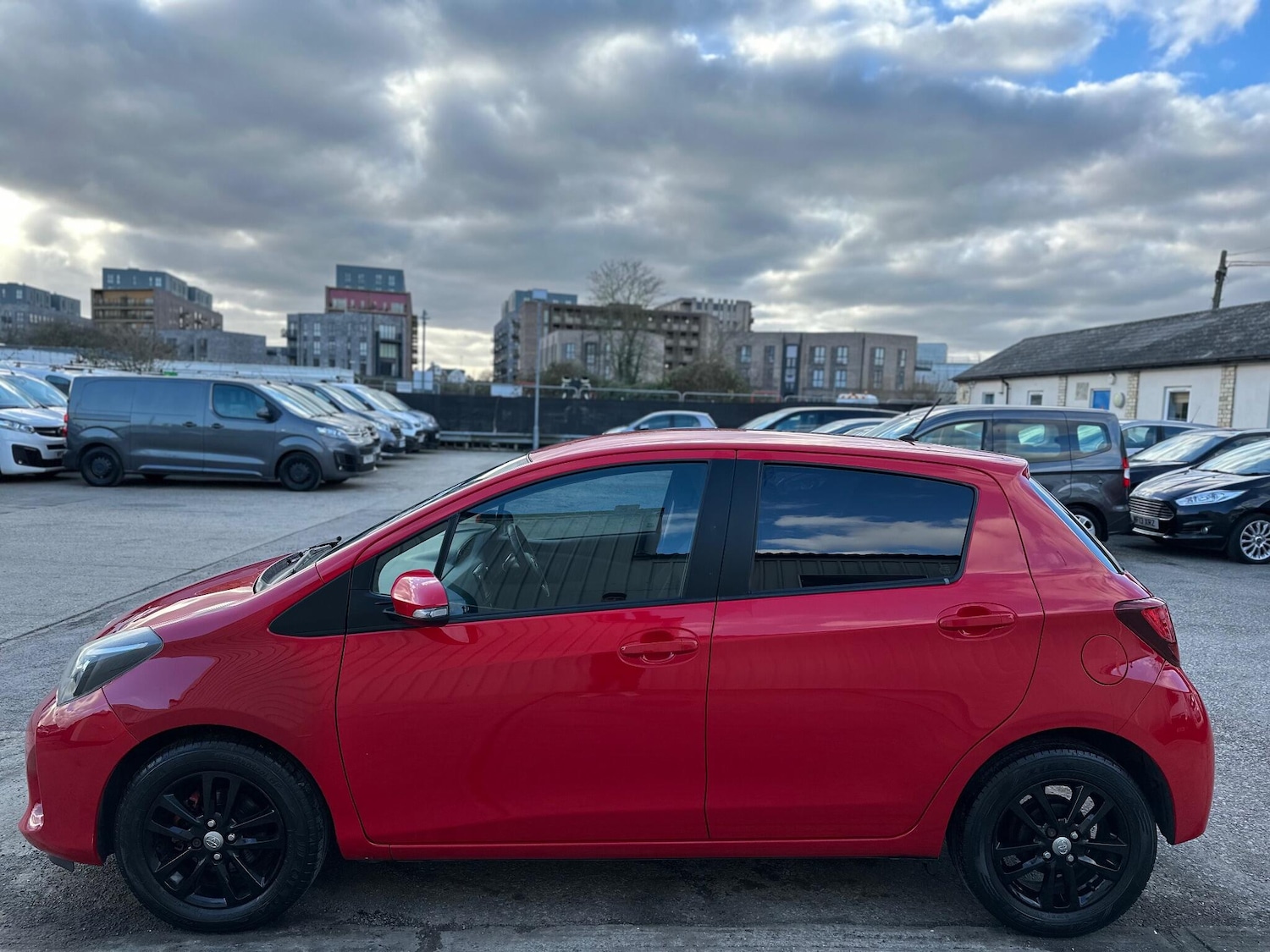 Used Toyota Yaris 2016 for sale - 77066942: Photo 23