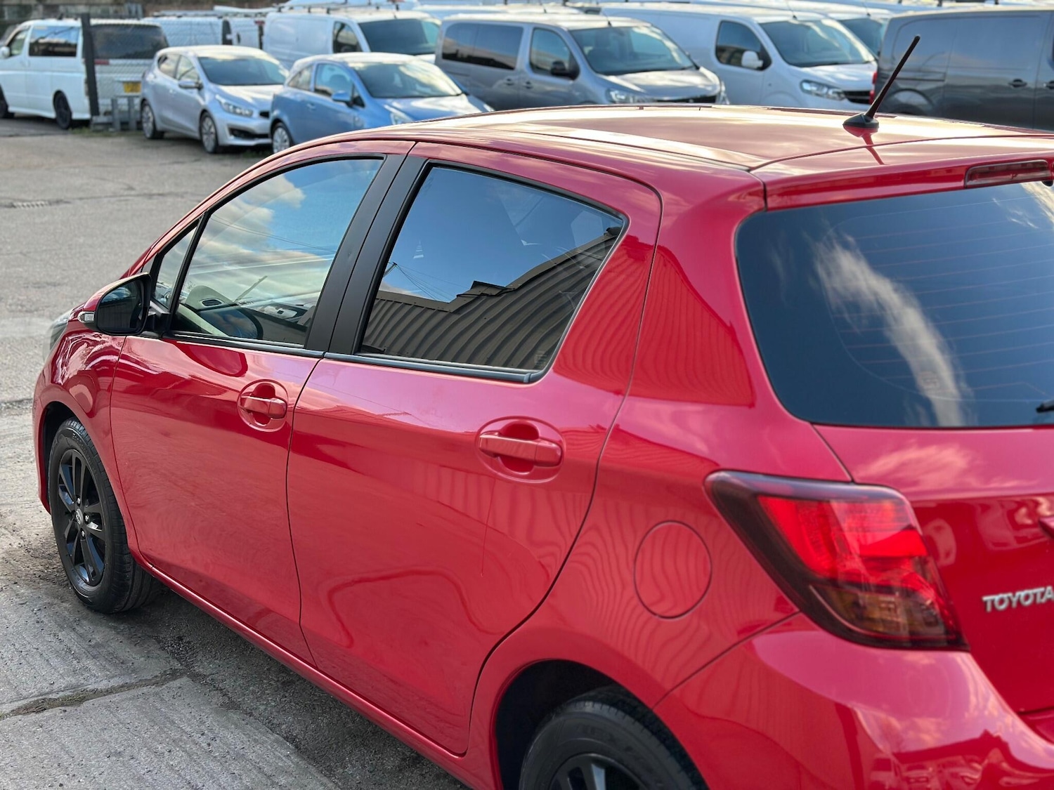 Used Toyota Yaris 2016 for sale - 77066942: Photo 30