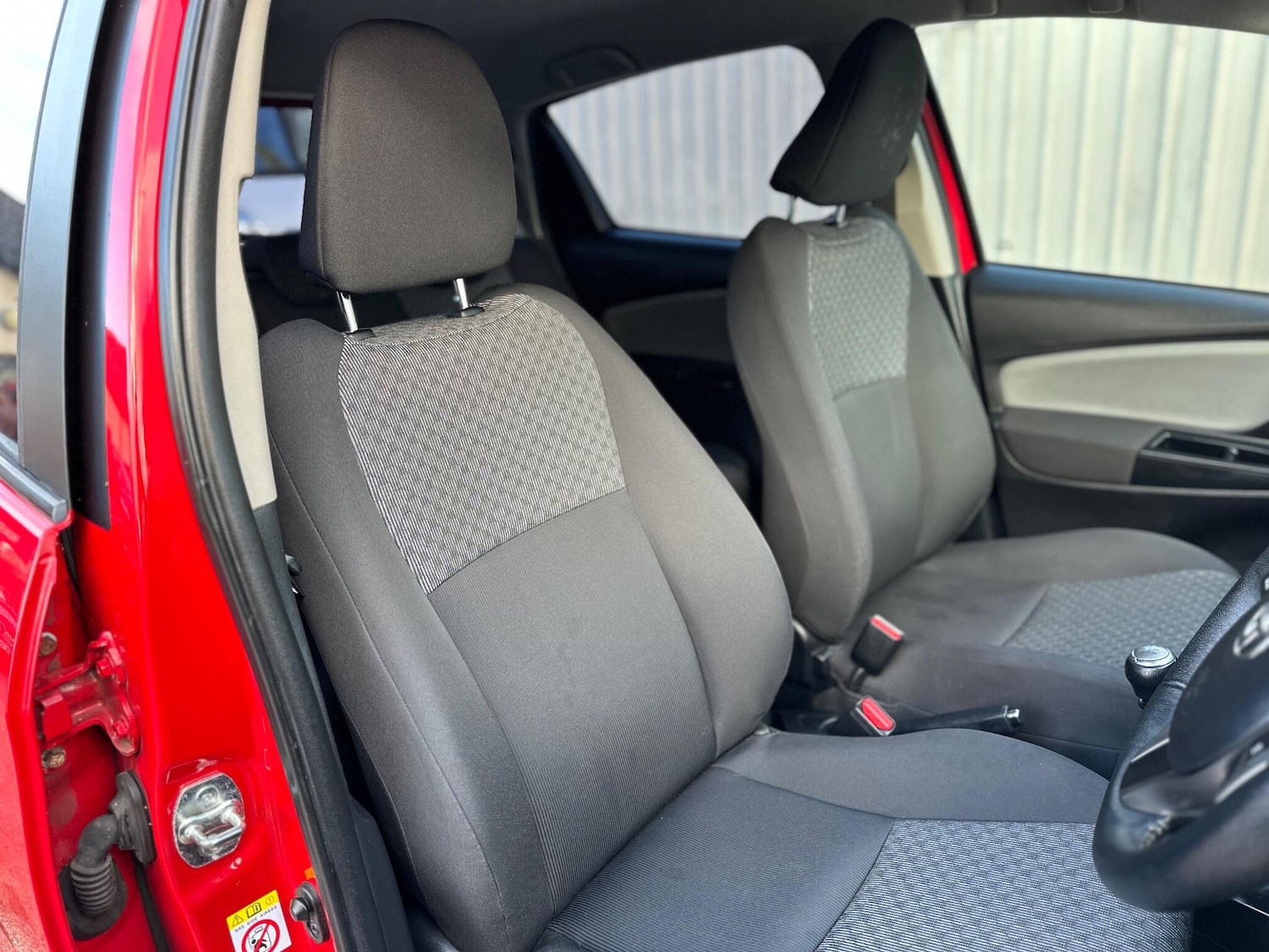 Used Toyota Yaris 2016 for sale - 77066942: Photo 34