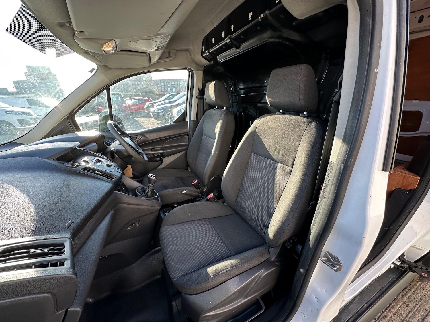 Used Ford Transit Connect 2014 for sale - 76926077: Photo 14