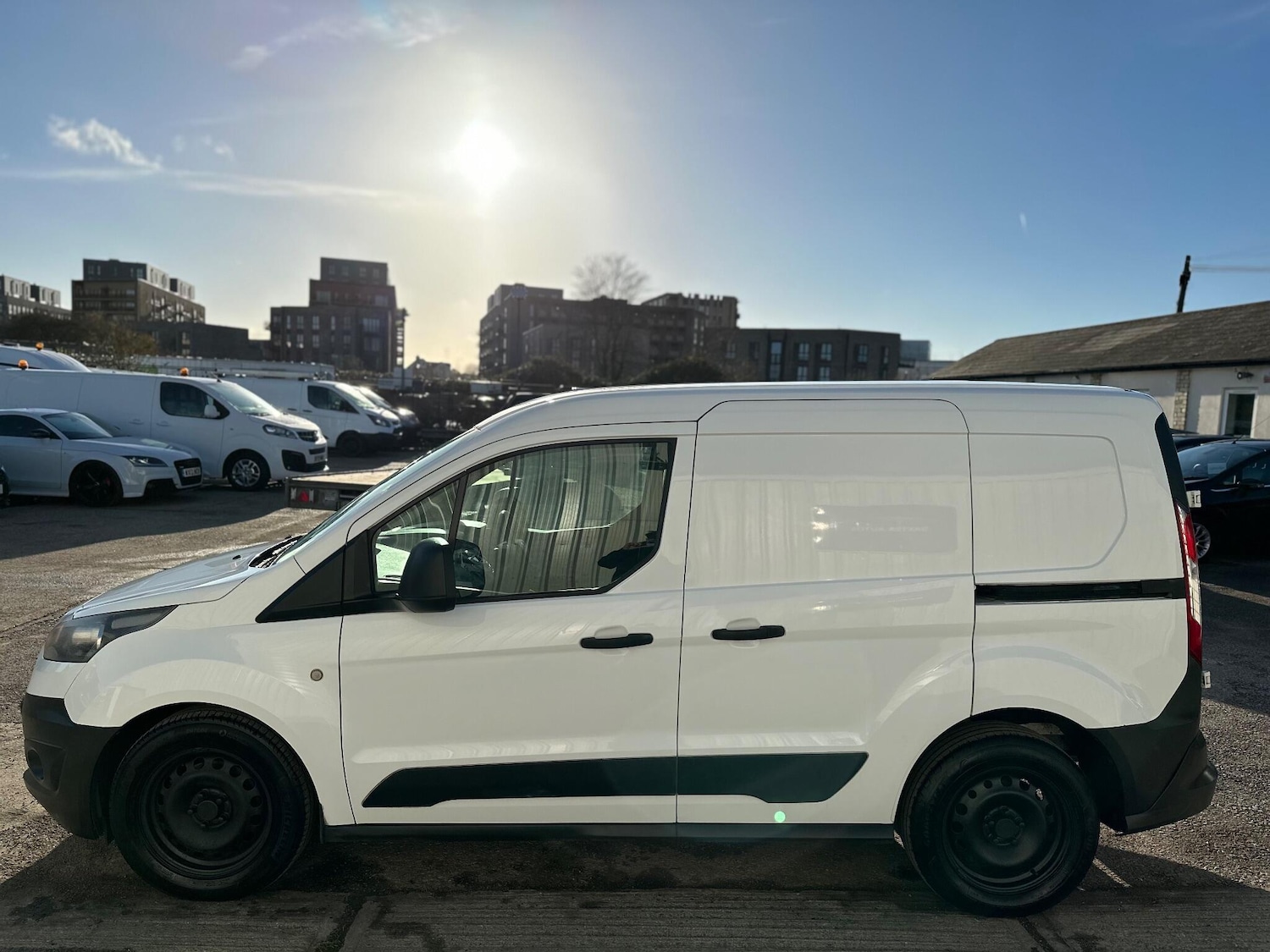Used Ford Transit Connect 2014 for sale - 76926077: Photo 24
