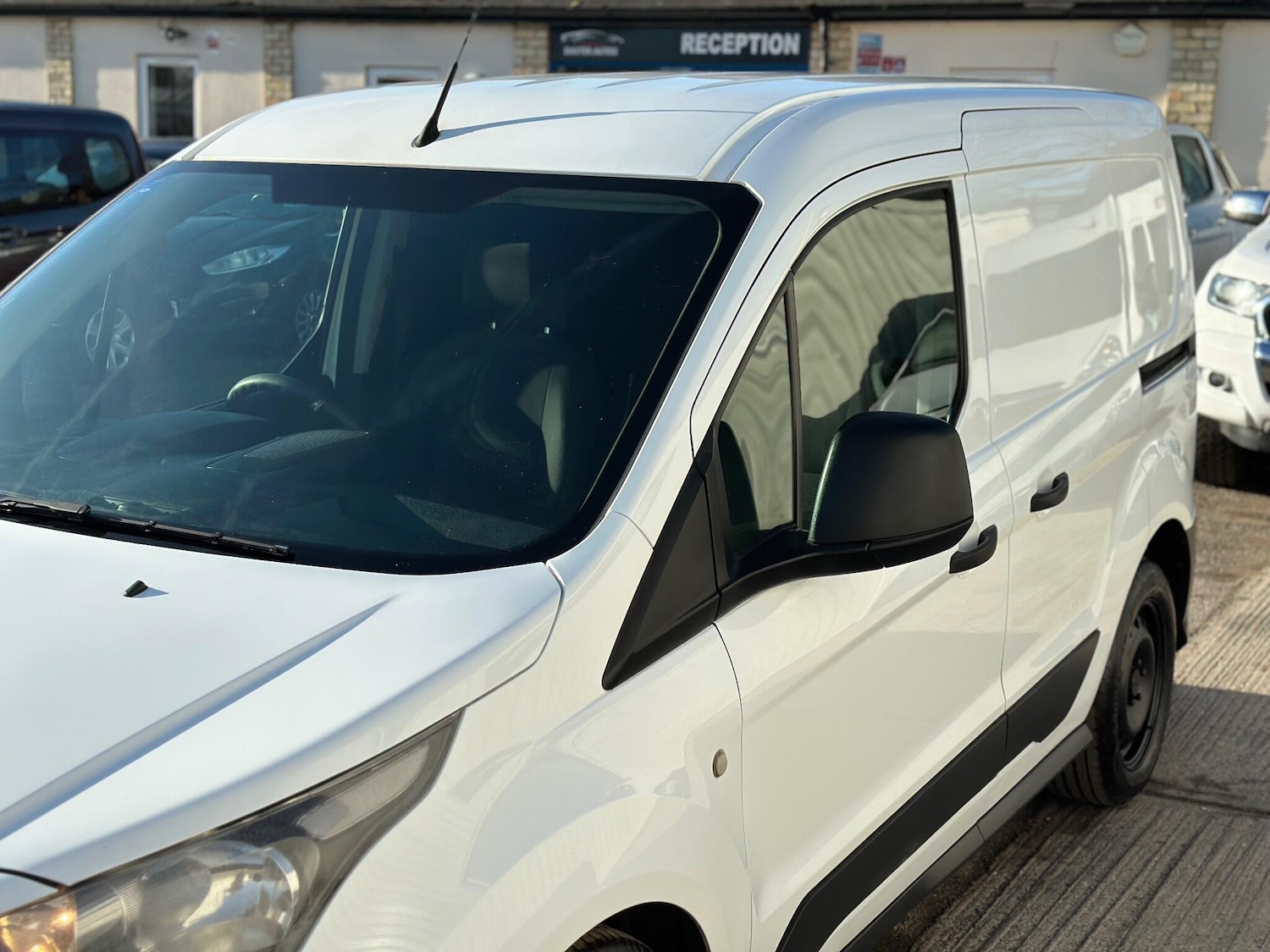Used Ford Transit Connect 2014 for sale - 76926077: Photo 28