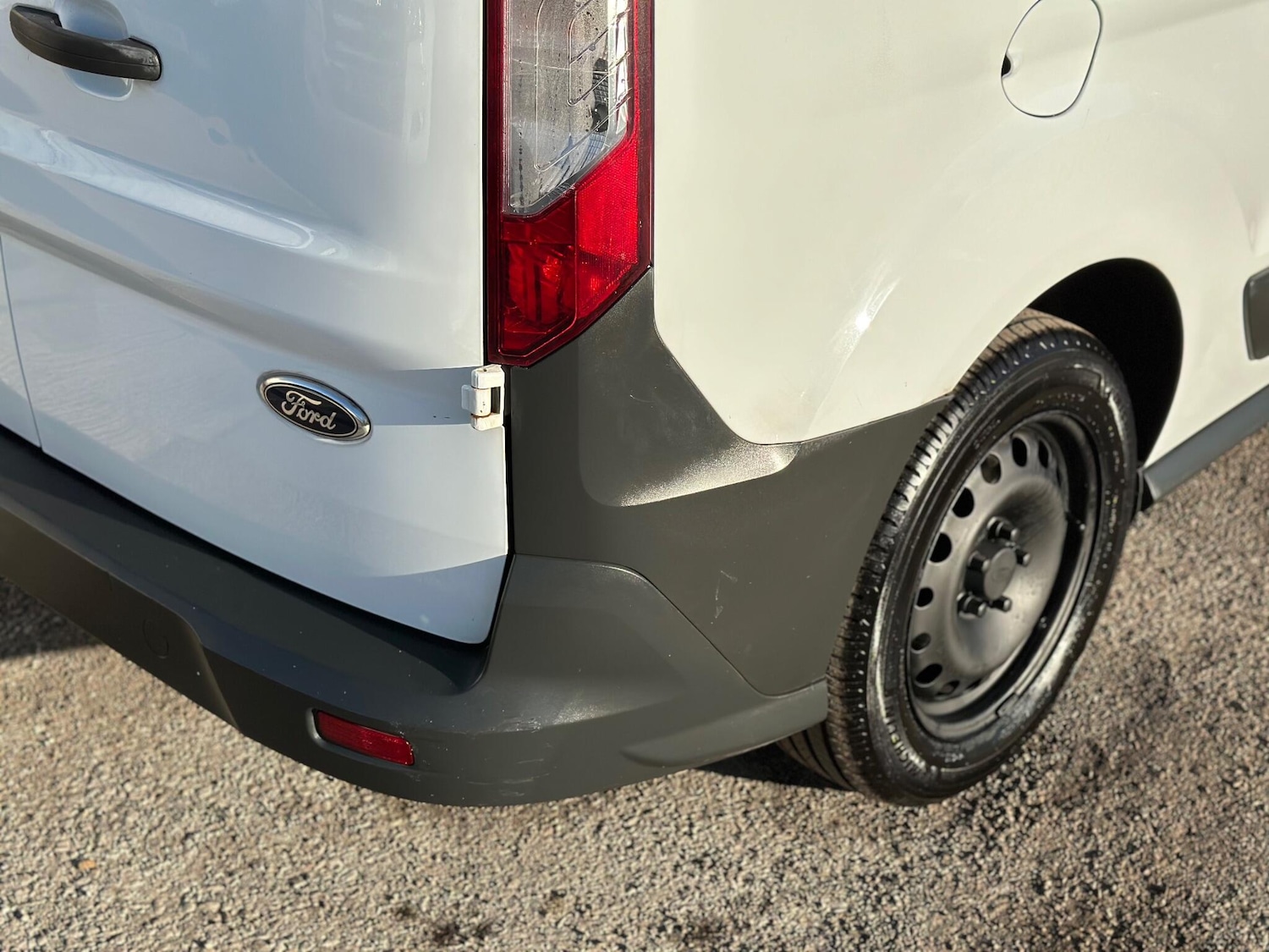 Used Ford Transit Connect 2014 for sale - 76926077: Photo 31