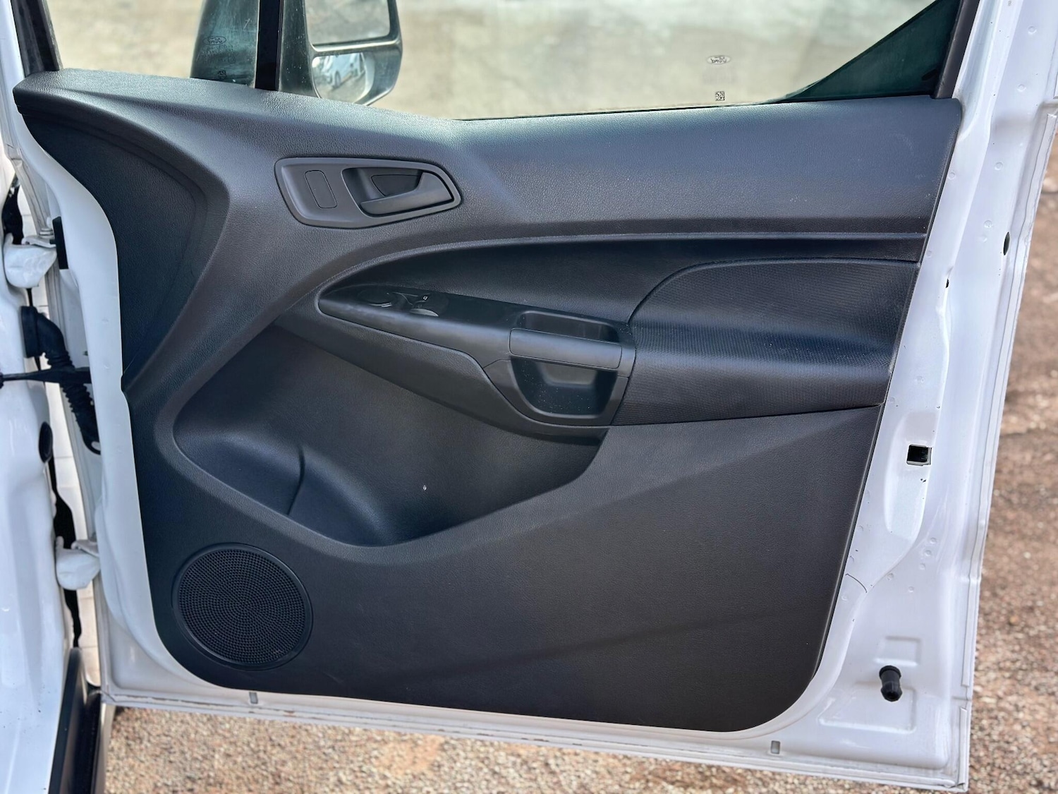 Used Ford Transit Connect 2014 for sale - 76926077: Photo 53