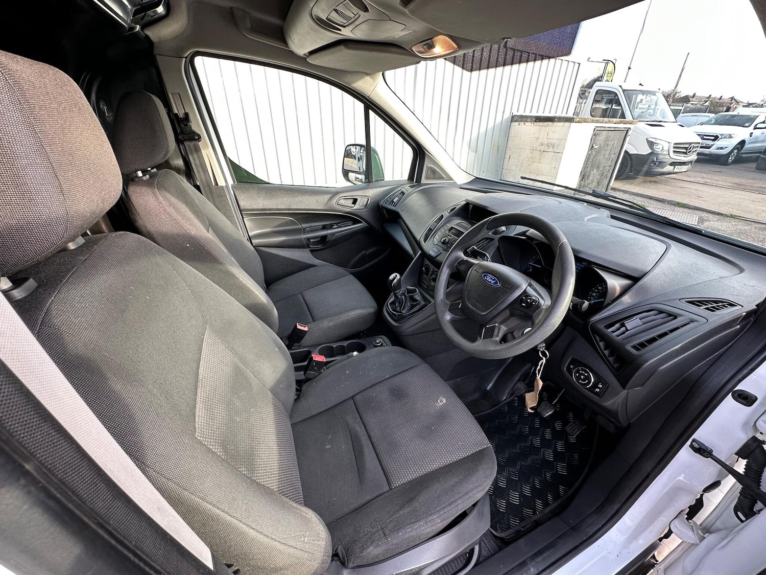 Used Ford Transit Connect 2014 for sale - 76926077: Photo 54