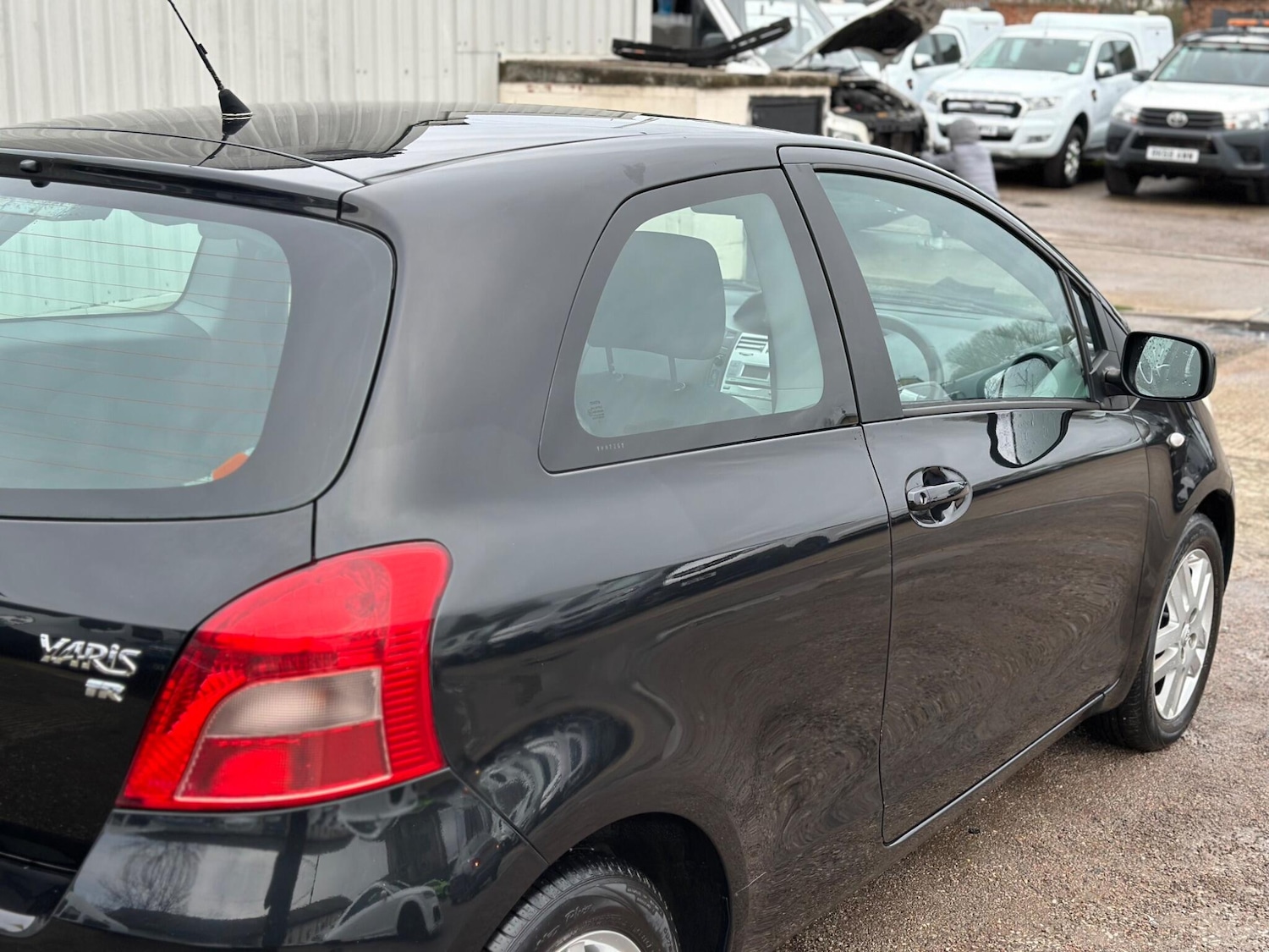 Used Toyota Yaris 2007 for sale - 77737564: Photo 27
