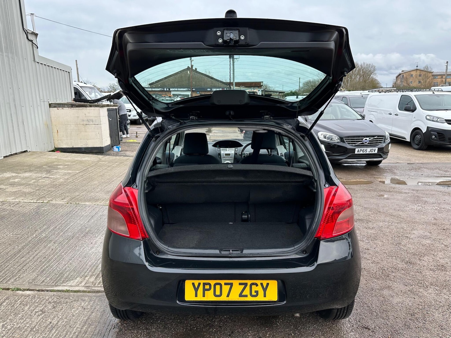 Used Toyota Yaris 2007 for sale - 77737564: Photo 36