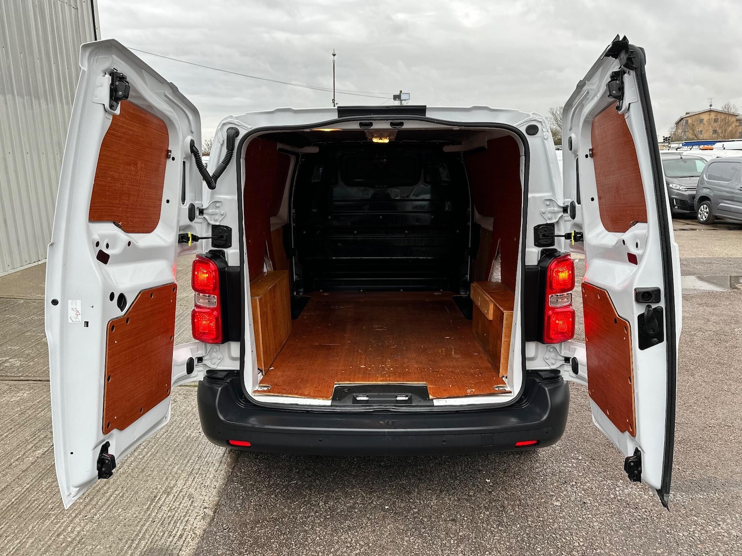 Used Vauxhall Vivaro 2022 for sale - 77278627: Photo 14