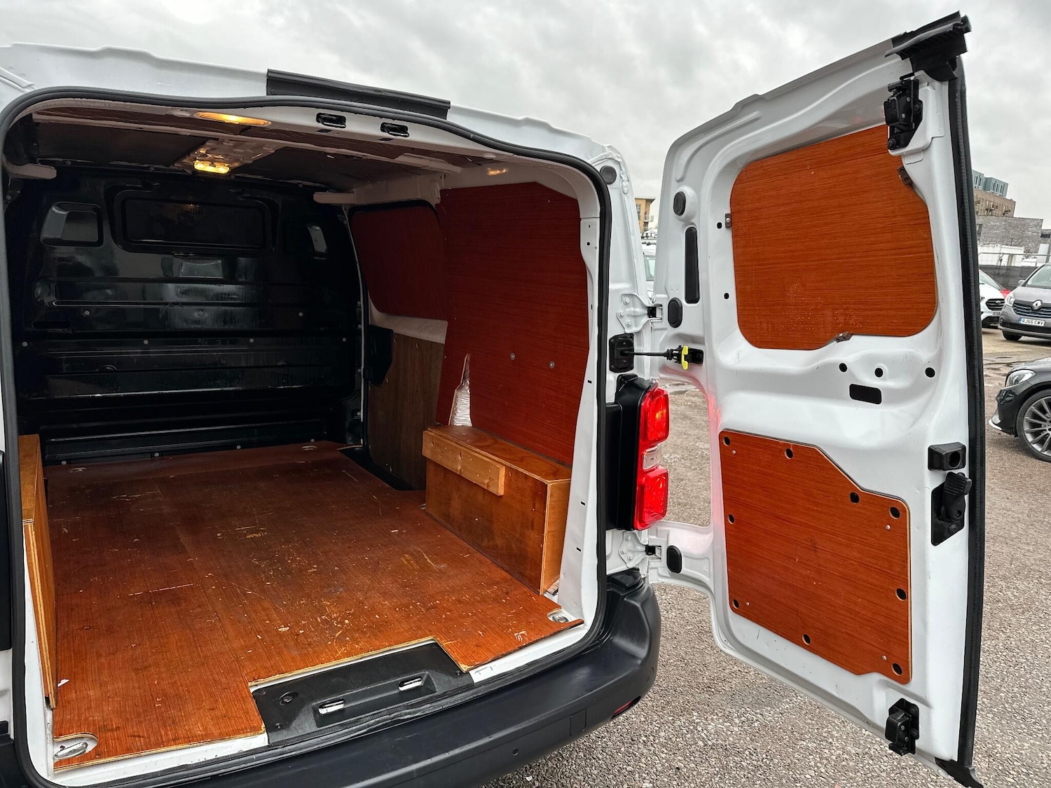 Used Vauxhall Vivaro 2022 for sale - 77278627: Photo 43