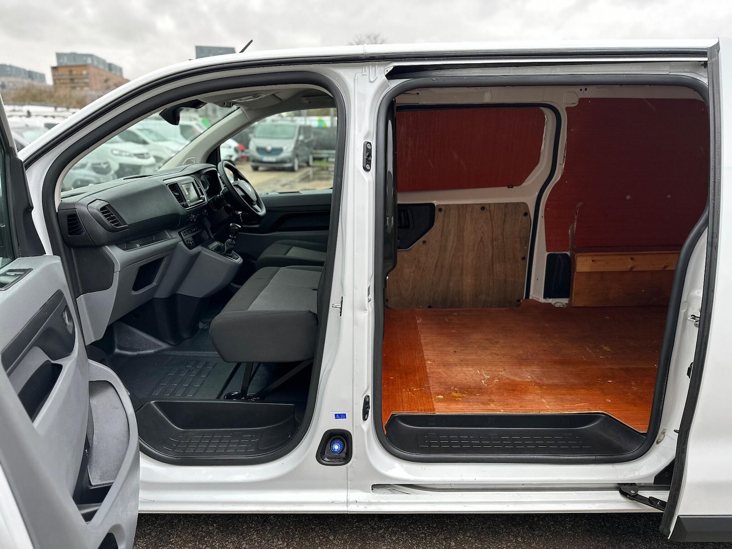 Used Vauxhall Vivaro 2022 for sale - 77278627: Photo 51