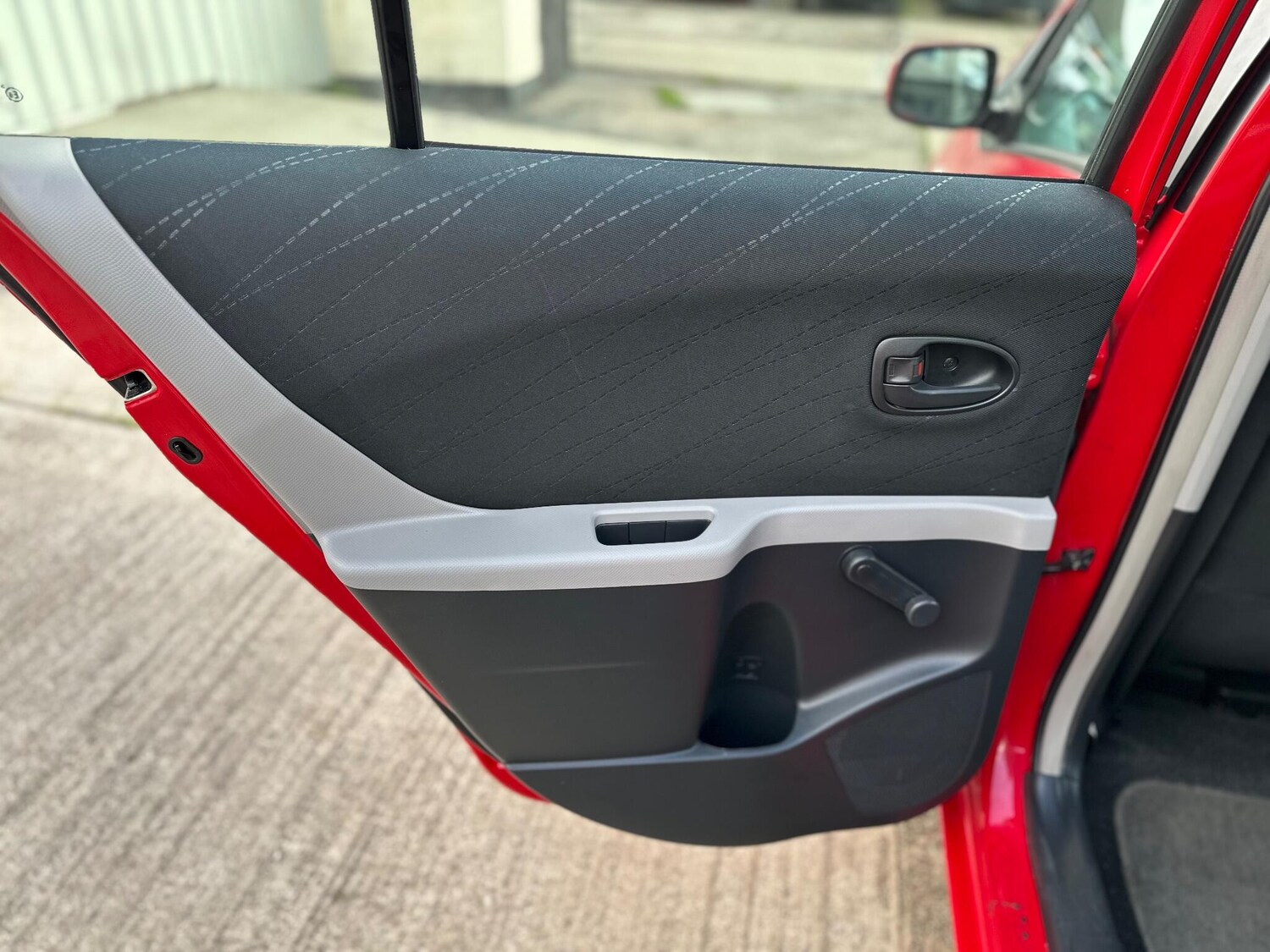 Used Toyota Yaris 2006 for sale - 76743143: Photo 42