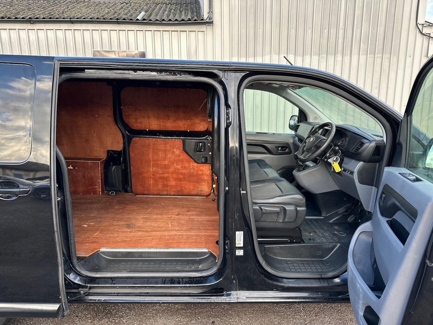 Used Toyota ProAce 2017 for sale - 77358938: Photo 31