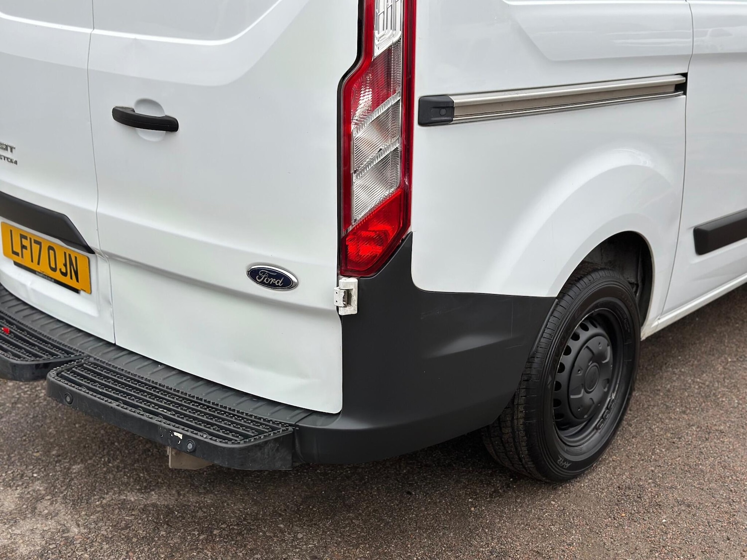 Used Ford Transit Custom 2017 for sale - 77331462: Photo 25