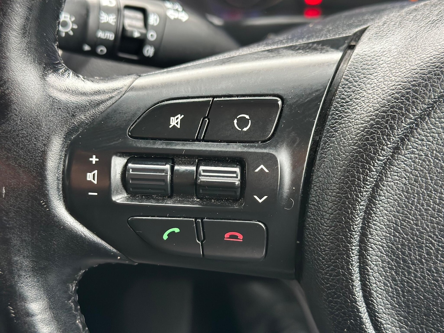 Used Kia Sorento 2015 for sale - 77633191: Photo 43