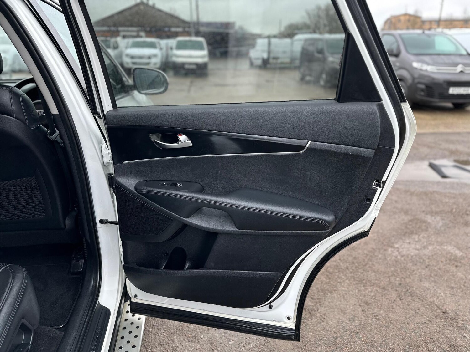 Used Kia Sorento 2015 for sale - 77633191: Photo 47