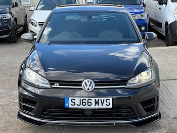 Used Volkswagen Golf 2016 for sale - 78307252: Photo