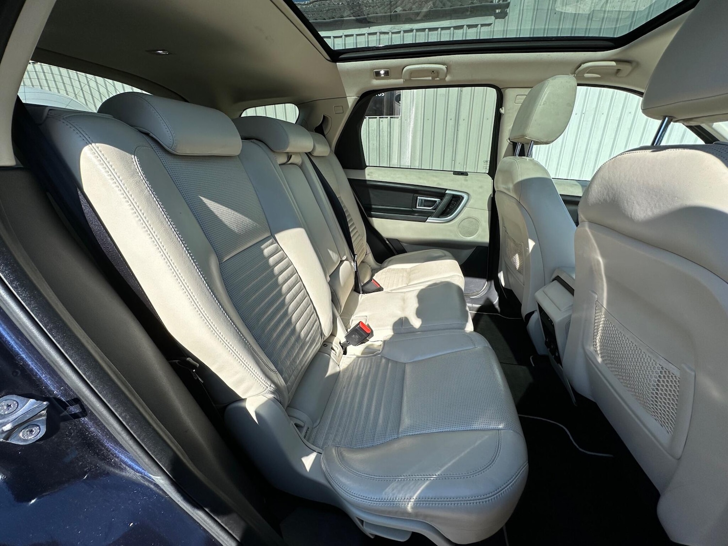 Used Land Rover Discovery Sport 2015 for sale - 77993935: Photo 17