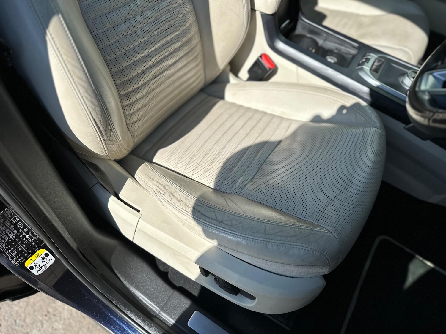 Used Land Rover Discovery Sport 2015 for sale - 77993935: Photo 41