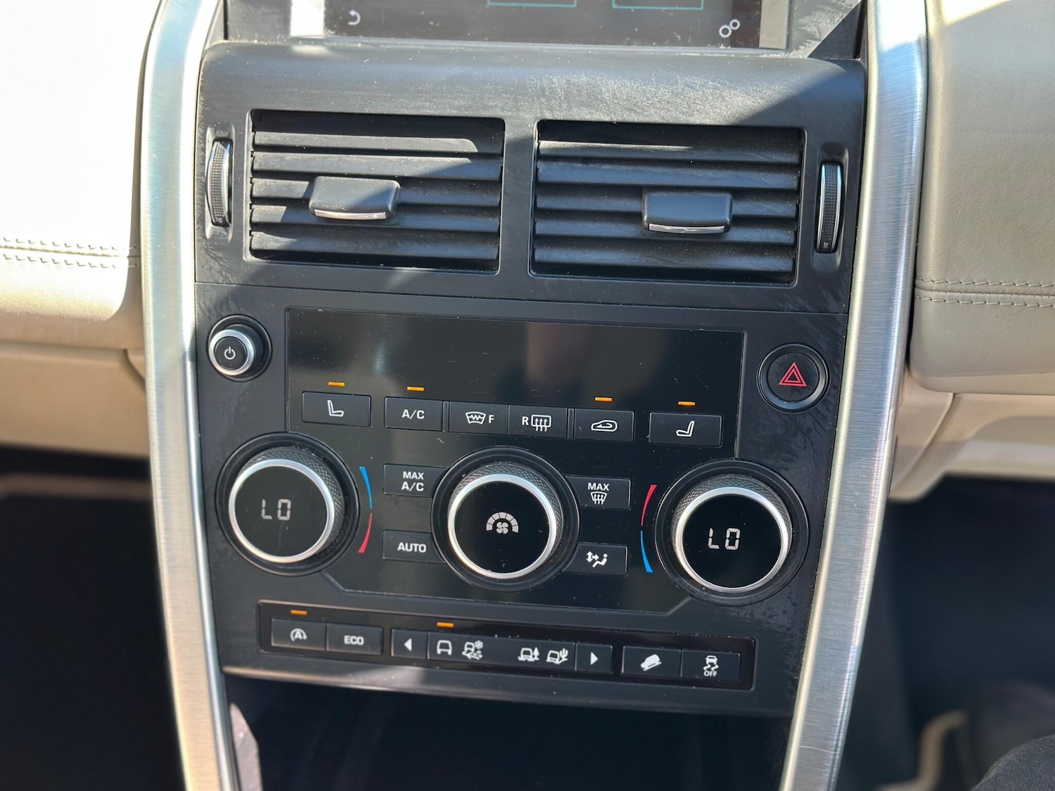 Used Land Rover Discovery Sport 2015 for sale - 77993935: Photo 46