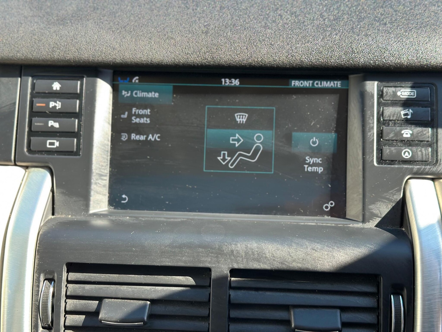 Used Land Rover Discovery Sport 2015 for sale - 77993935: Photo 54