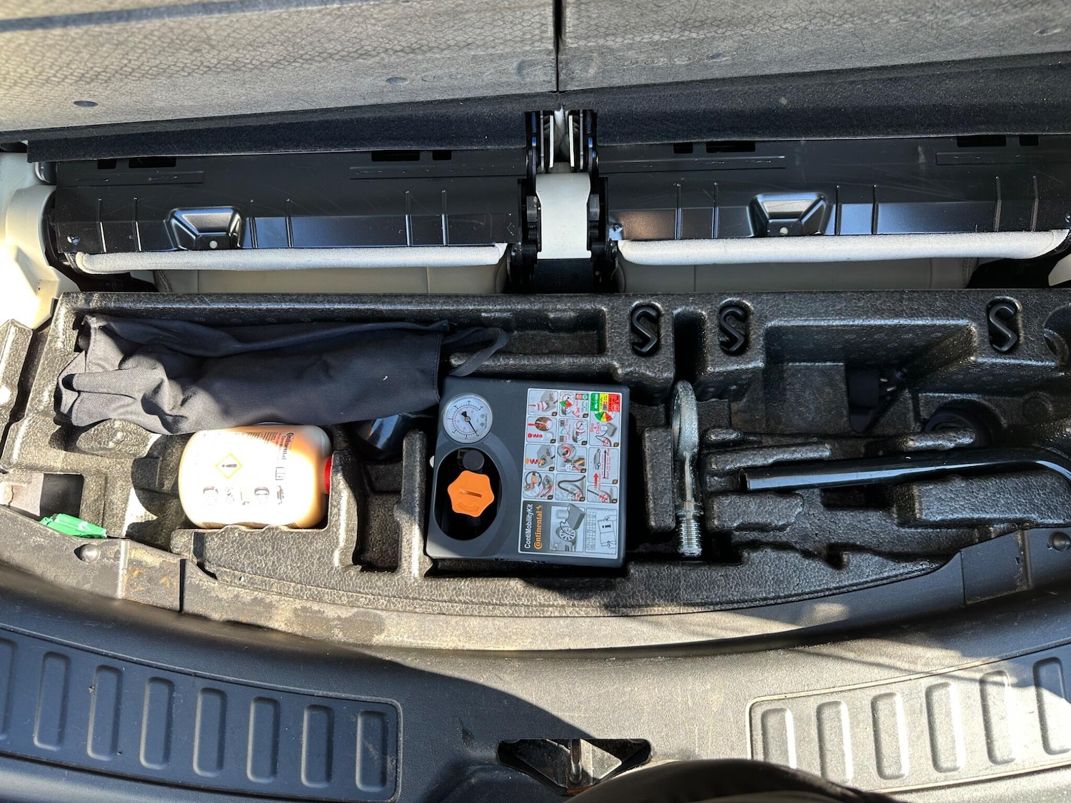 Used Land Rover Discovery Sport 2015 for sale - 77993935: Photo 71